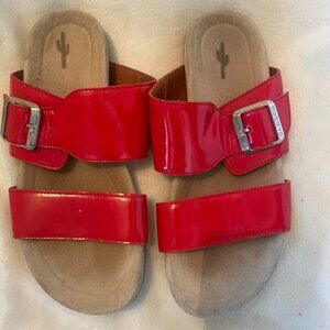 EUC Cardon Argentina Red Faux Patent Slides Size 7.5 (38)